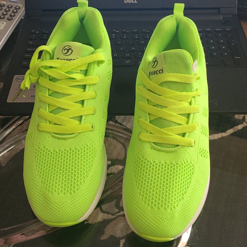 Ladles Sneakers 👟size 40